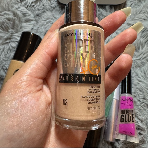 Makeup Lot - Picture 5 of 11